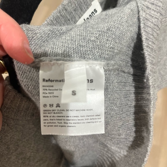 Reformation cashmere sweater - Picture 3 of 4